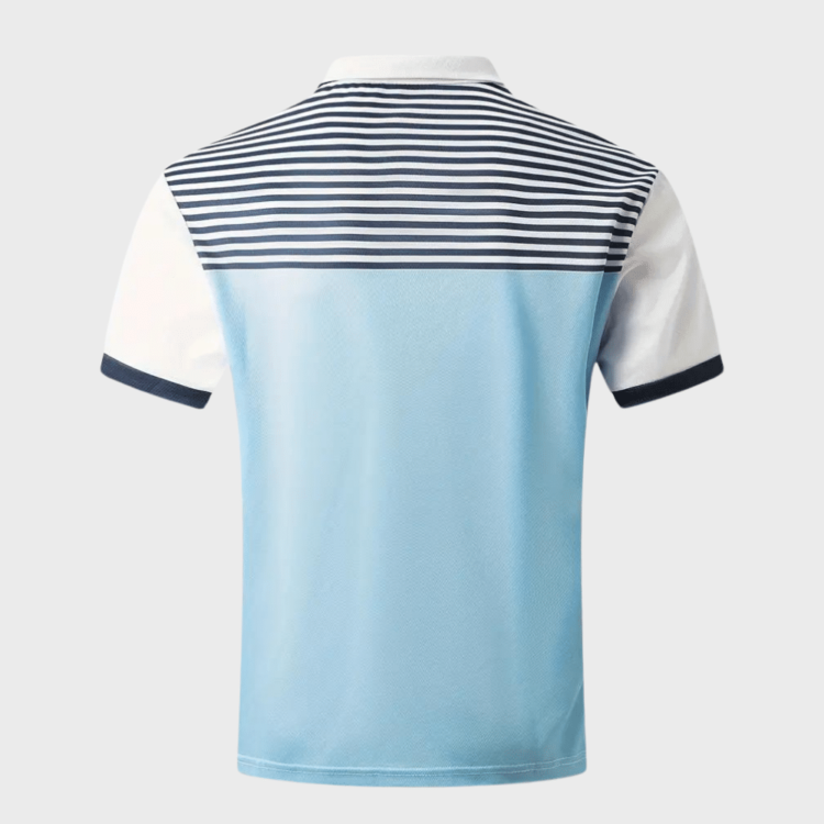 Stilig blå og hvit polo-skjorte med moderne design og horisontale striper.